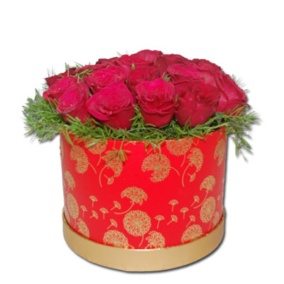 "Flower box with 50 Red roses - code NB10 - Click here to View more details about this Product